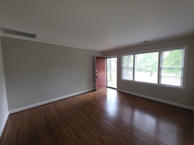 Building Photo - 3818 Winfield Dr