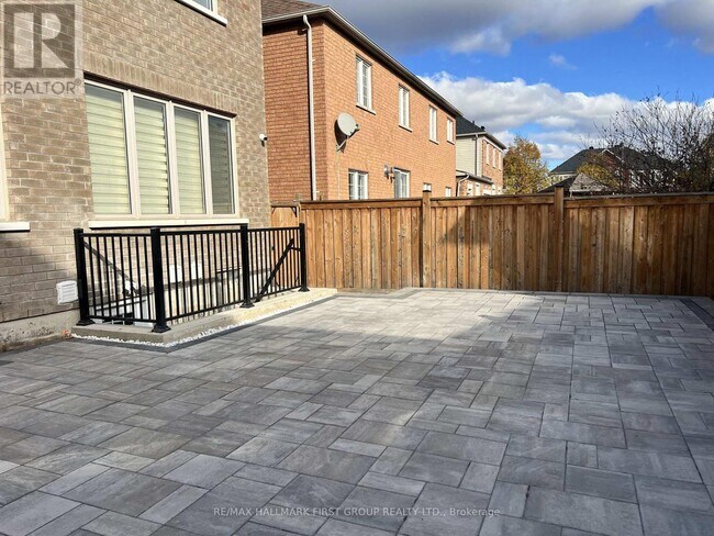 Photo du bâtiment - 5 Fenn St