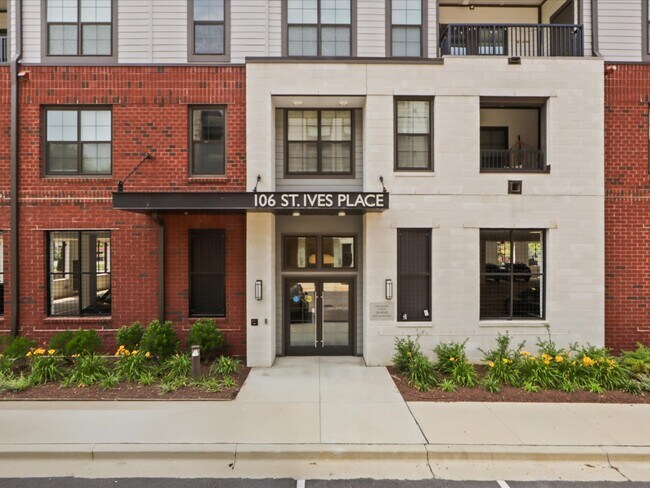 Building Photo - 106 Saint Ives Pl