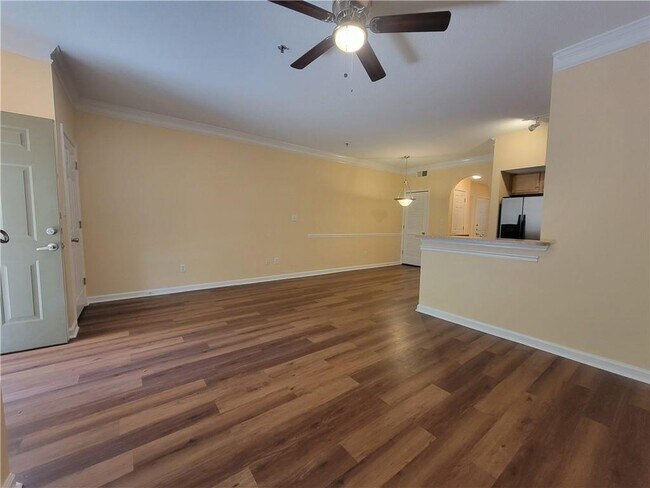 Foto del edificio - 245 Amal Dr SW