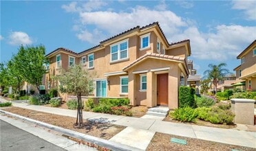 Building Photo - 5861 Ginger Dr