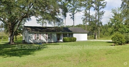 Building Photo - 2511 Lake Rd