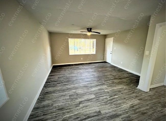 Foto del edificio - 4568 Kirkley Cir