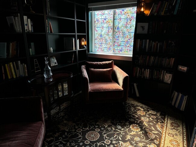 Building Photo - 7205 Albert Rd