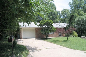 Building Photo - 3006 Lynnwood Dr