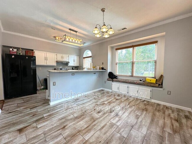 Foto del edificio - 400 Greenview Drive - 1