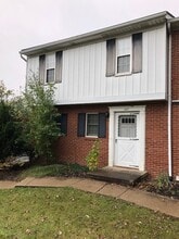 Building Photo - 151 Bard Dr