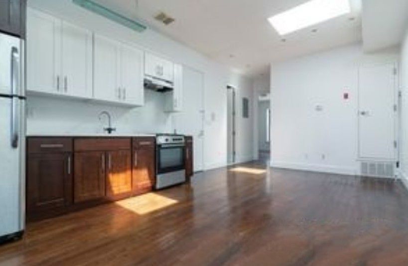 Primary Photo - 311 Rogers Ave