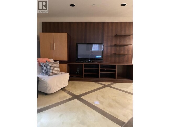 Building Photo - 7589 Curtis St