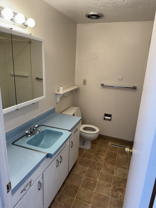 Bathroom - 2029 N 250 W