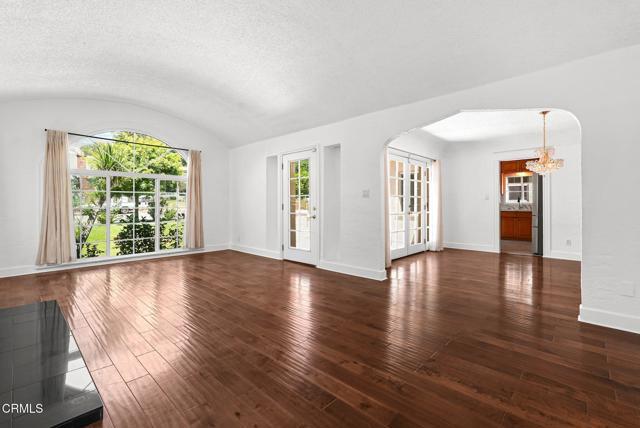 Foto del edificio - 224 W Terrace St