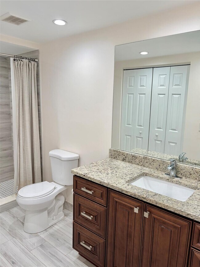 Foto del edificio - 2701 N Ocean Blvd