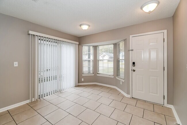 Foto del edificio - 9956 Somerset Grove Ln