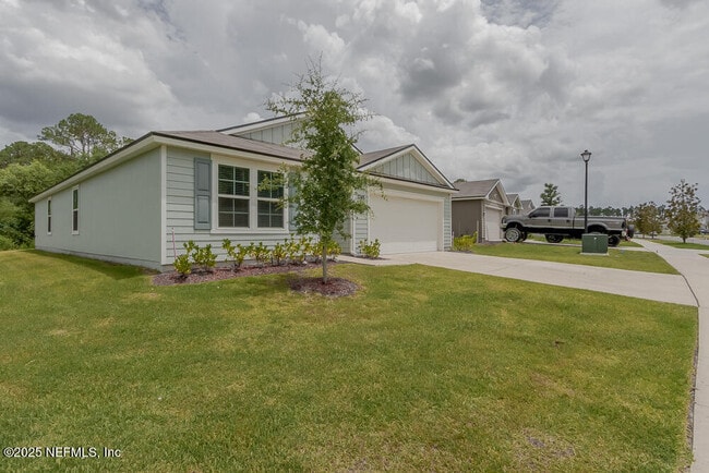 Building Photo - 3348 Lawton Pl