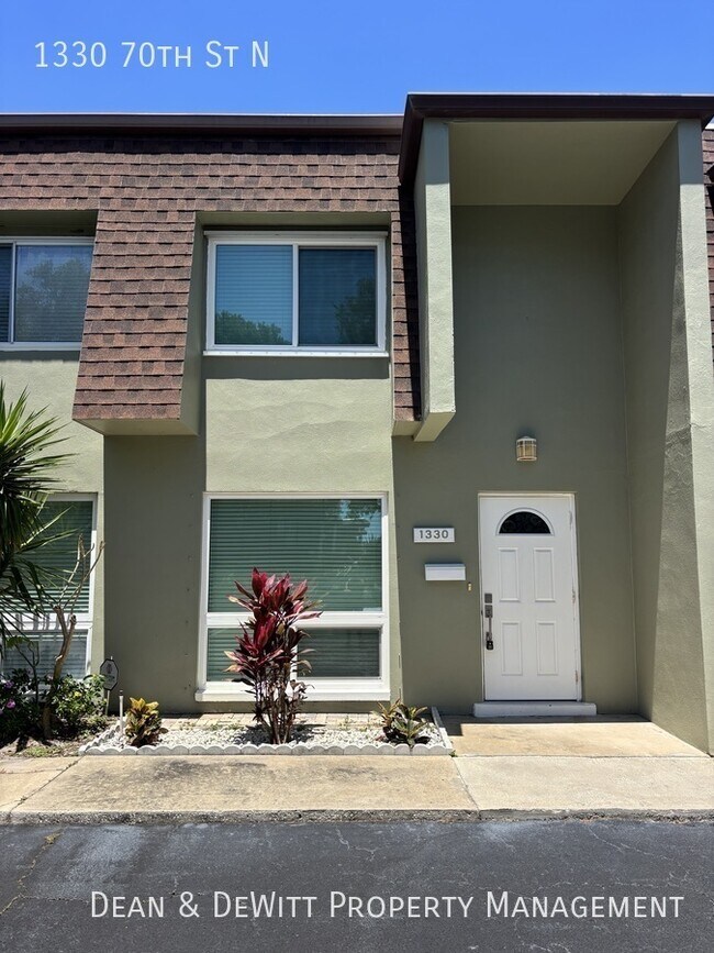 Foto del edificio - 1330 70th St N