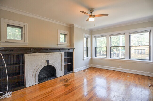 Foto del edificio - 2325 W Addison St