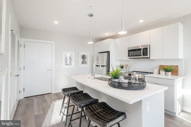 Foto del edificio - 3449 Scotts Ln