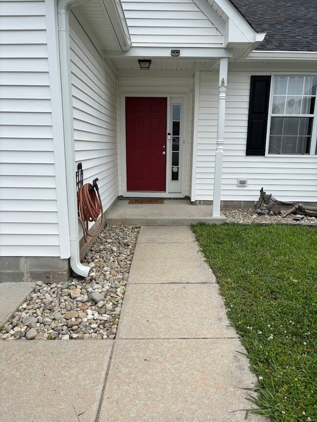 Building Photo - 522 Pecan Ct