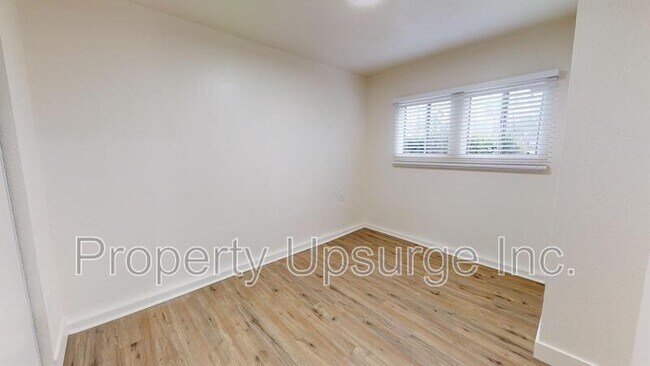 Foto del edificio - 4812 Shasta Dam Blvd