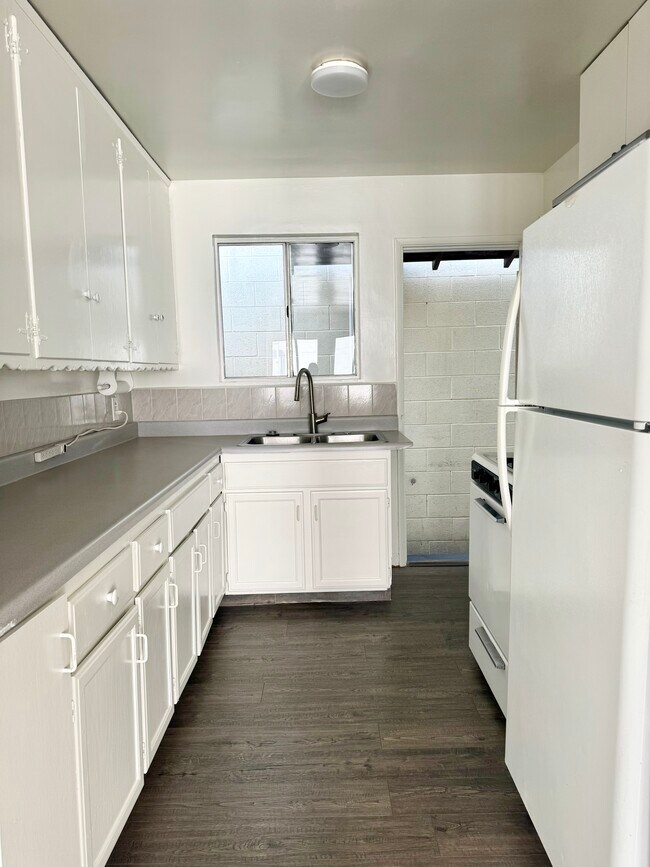 Foto del edificio - 13429 Beach Ave