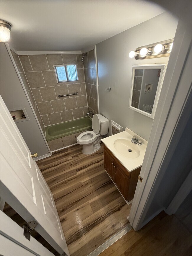 Building Photo - 217 Cherry Tree Dr