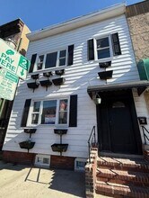 Building Photo - 7004 Park Ave