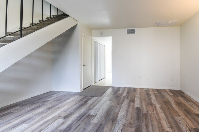 Foto del edificio - 12553 Mapleview St