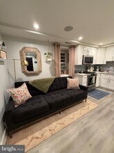 Building Photo - 625 Park Rd NW