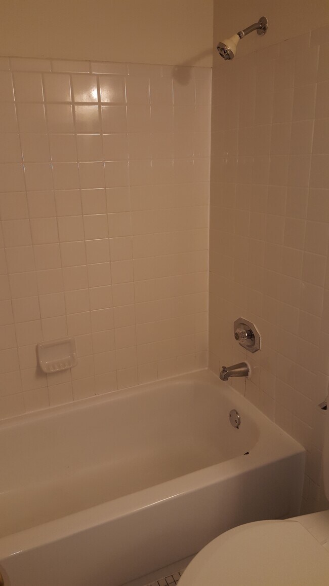 Building Photo - 490 Pleasant Run Dr