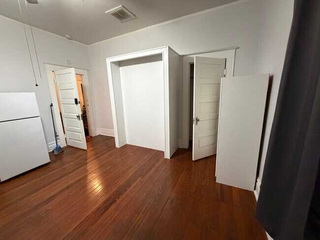 Foto del edificio - 315 Park Ave