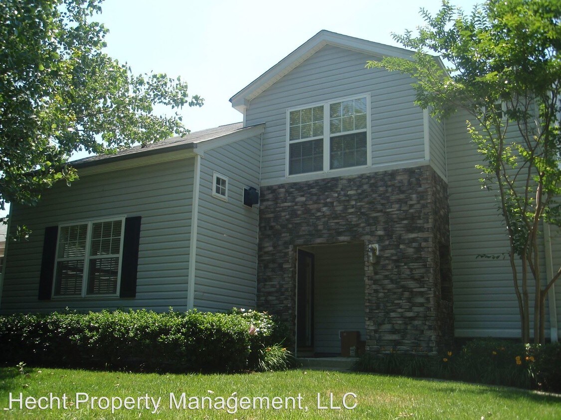 9158 Meadowmont View Dr, Charlotte, NC 28269 House for Rent in