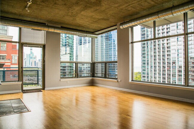 Foto del edificio - 125 E 13th St