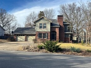 Building Photo - 3164 Katherine Ave