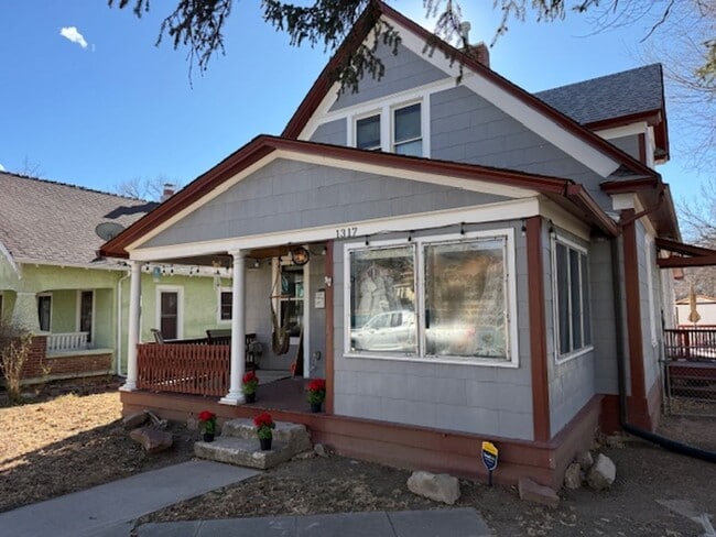Photo - *West side charmer completely remodeled, mid century flare! House