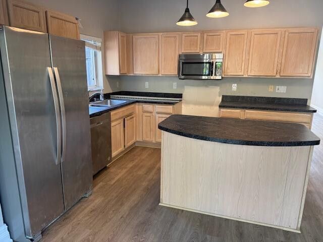 Building Photo - 2420 SE Springtree Pl