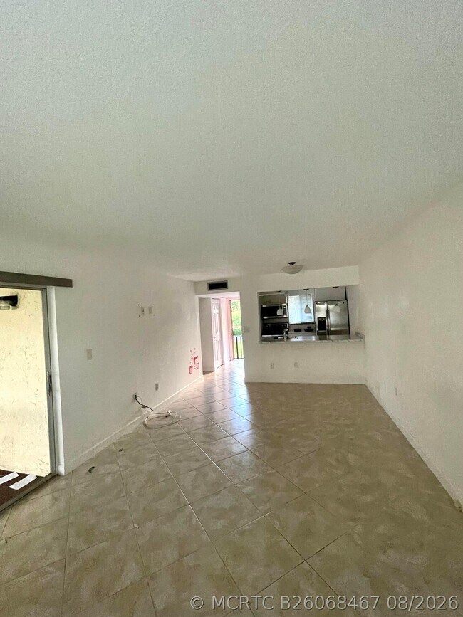 Foto del edificio - 830 SW 9th St Cir