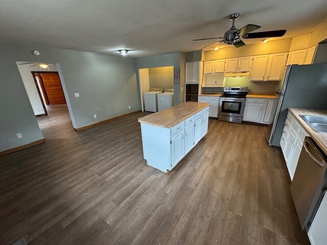 Foto del edificio - 319 E Market St