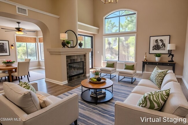 Building Photo - 2704 Simi Hills Ln