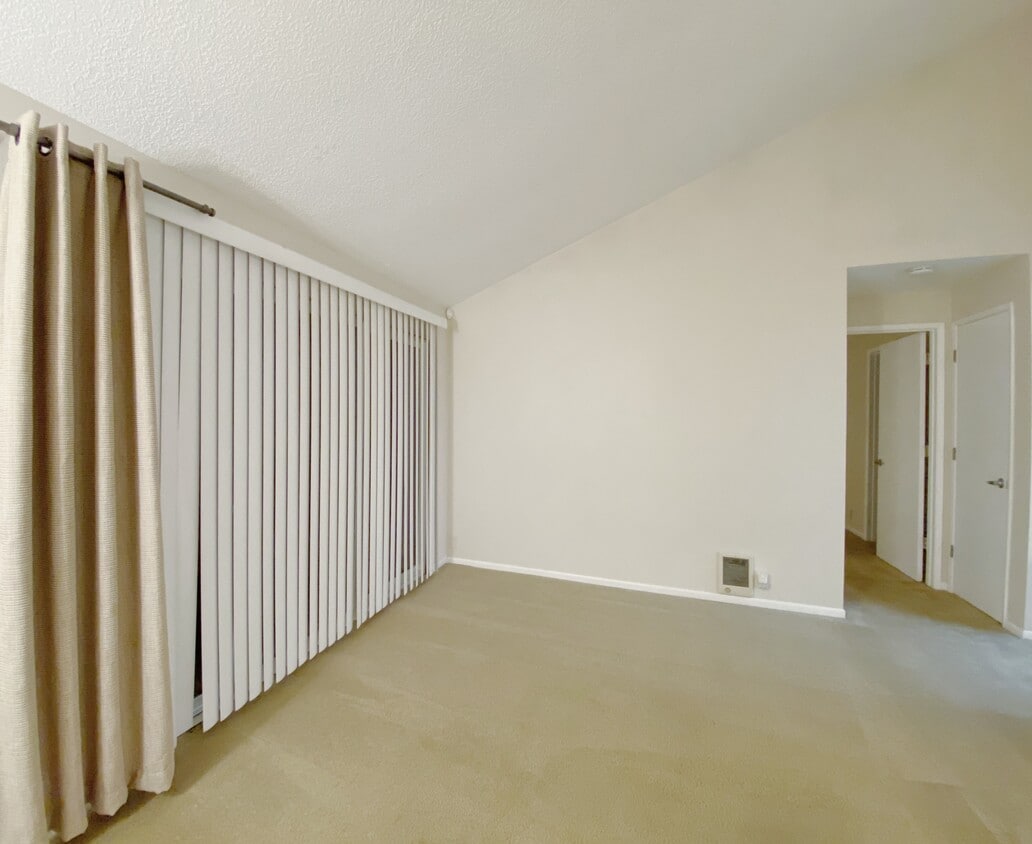 Primary Photo - 14625 SW Grayling Ln