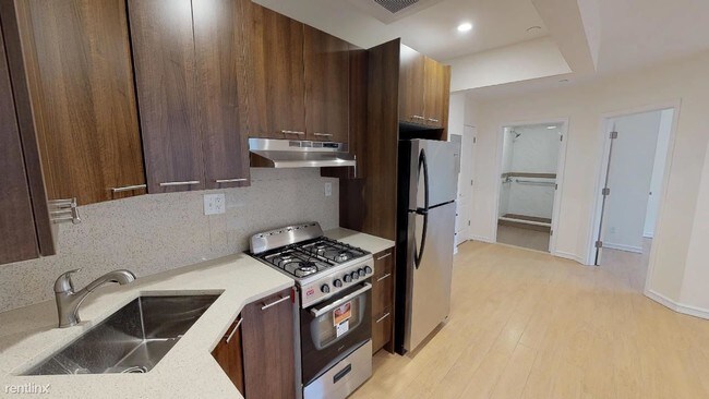 Building Photo - 2 br, 1 bath Apartment - 6719 Austin St 3C