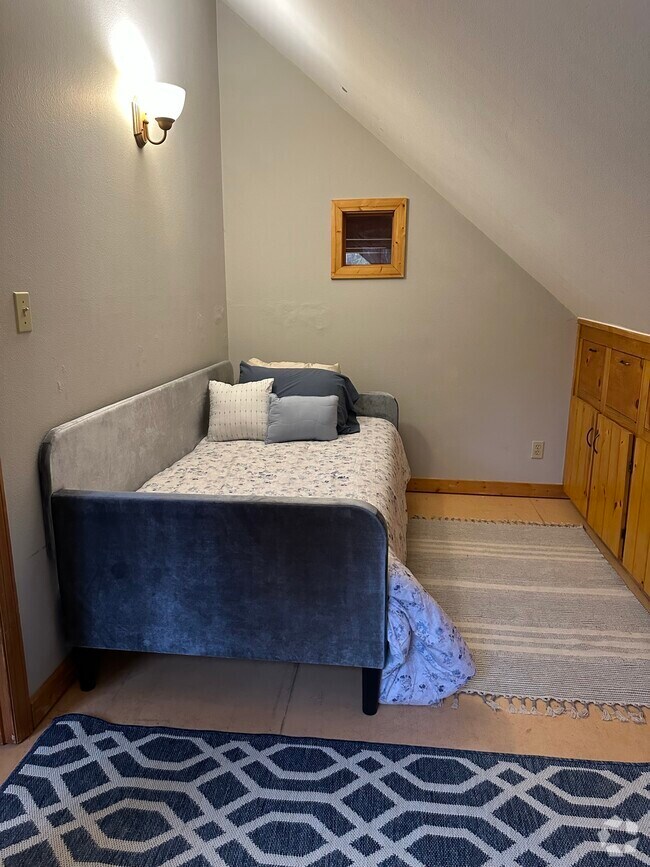 Apartments under 2,000 in Lamont, FL 1 Rentals