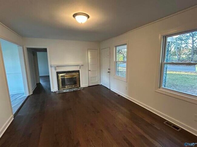Foto del edificio - 4011 Pine Ave SW