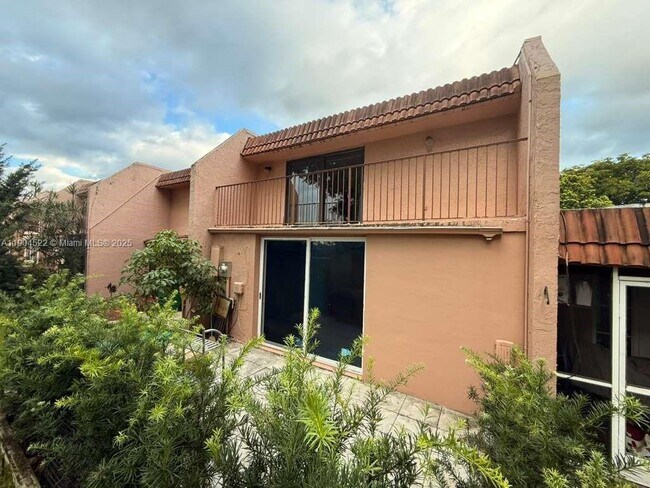 Foto del edificio - 23 N Valencia Dr