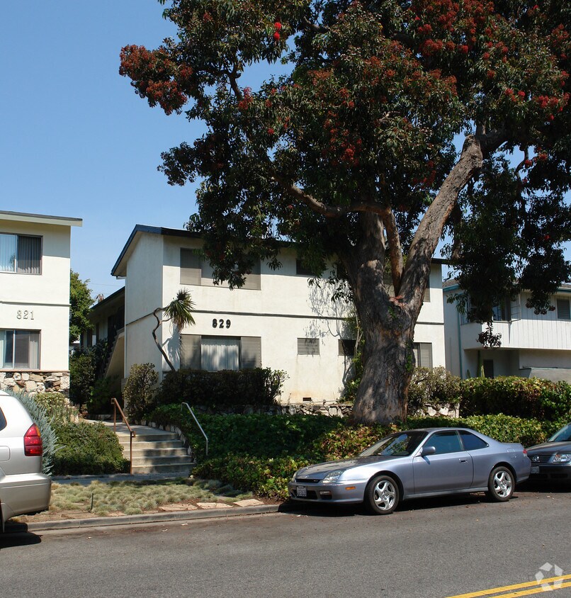 Foto principal - 829 11th St