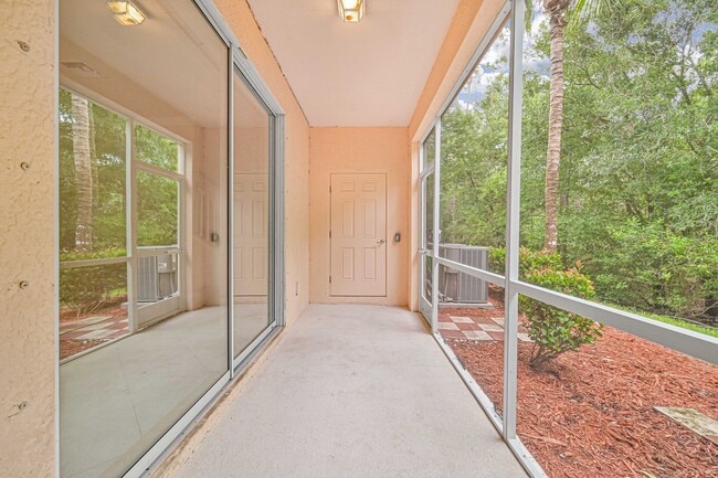 Building Photo - NOW AVAILABLE -  3 Bed Townhouse in Marbel...