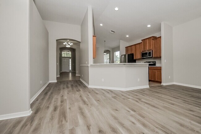 Foto del edificio - 8610 Sandy Plains Dr