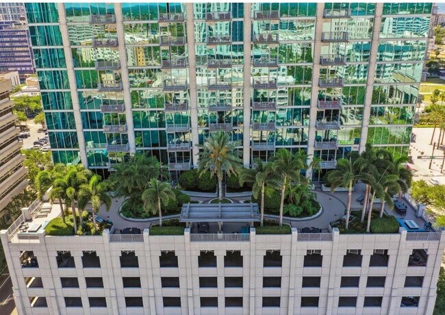 Foto del edificio - 777 N Ashley Dr