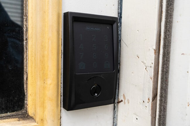 Building Photo - 421 Pennsylvania Ave