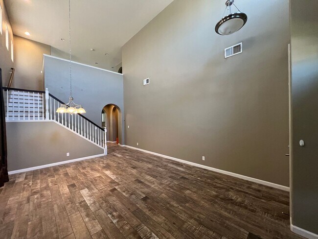 Foto del edificio - Memory updated Here’s a customized marketing description for your rental property:  Spacious Home...