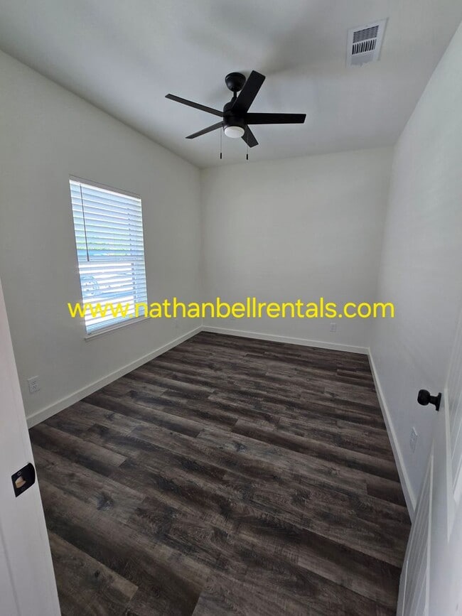 Building Photo - 269 Chisholm Trail